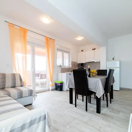 Apartment Mario