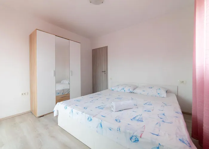 Апартаменты Mario Вир