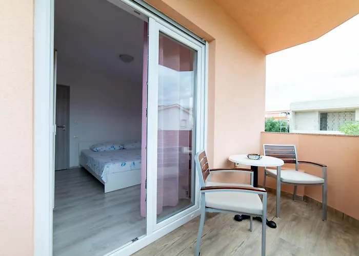 Mario Апартаменты Вир