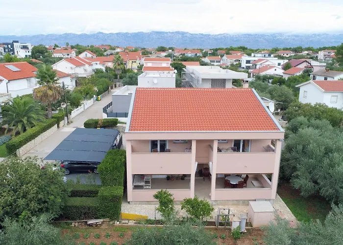 Апартаменты Mario Вир